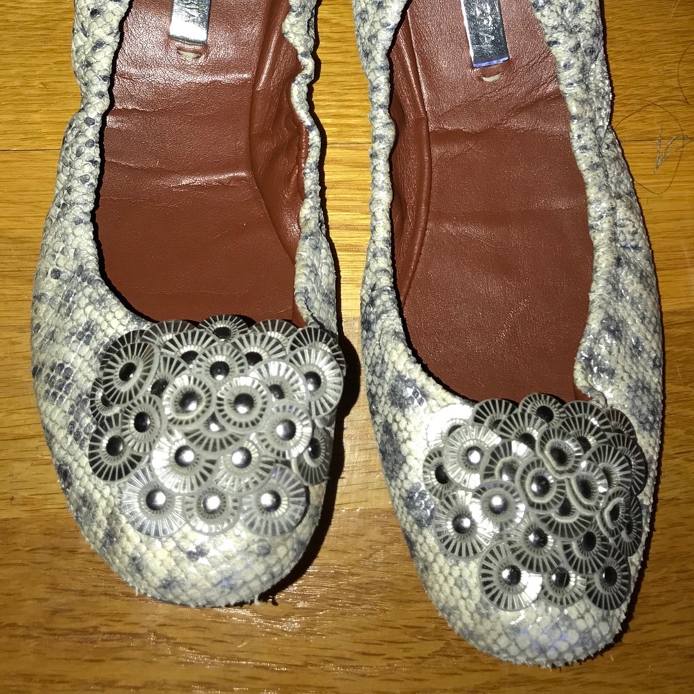 BCBG MaxAzria Ballet Flats